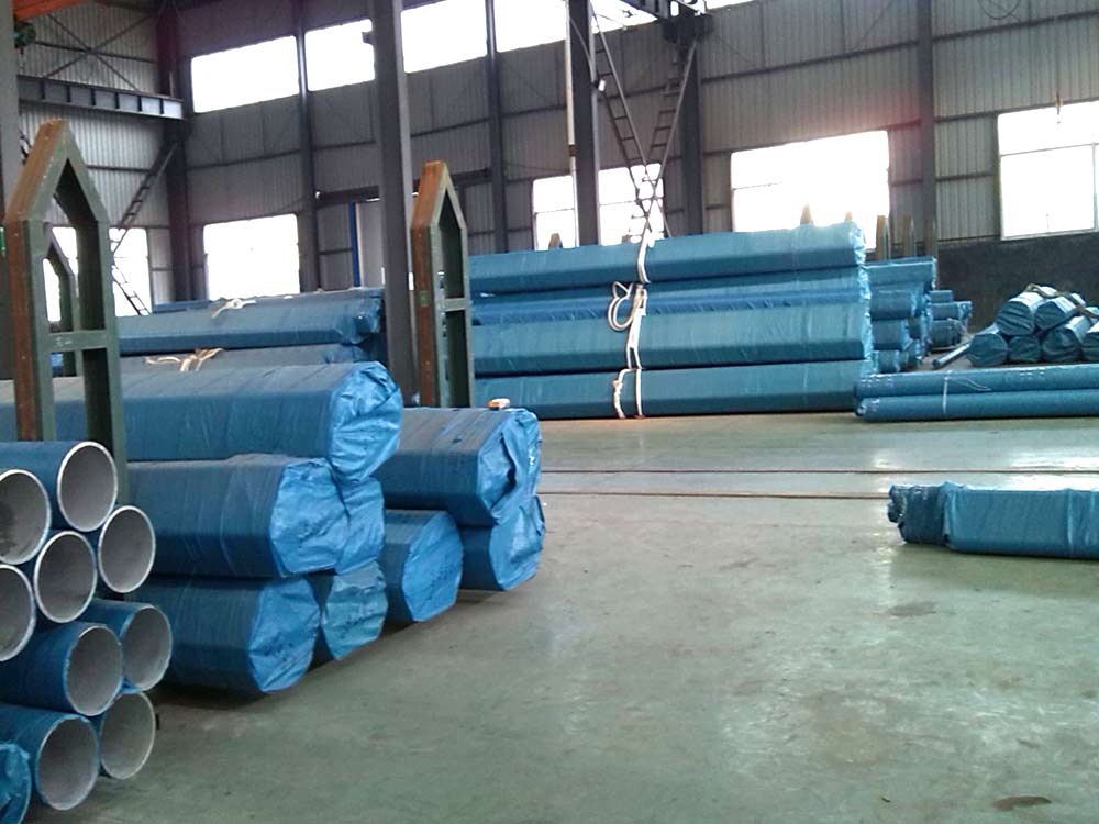 Seamless stainless steel pipe packaging