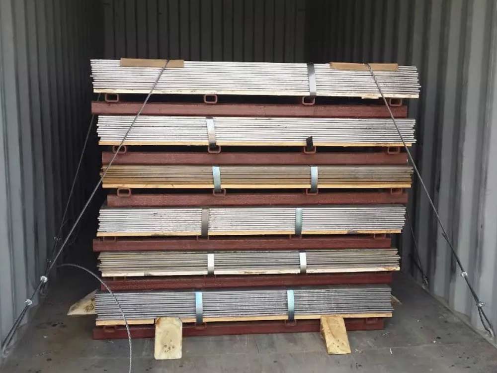 High-quality stainless steel plates packaging High-quality stainless steel plates packaging