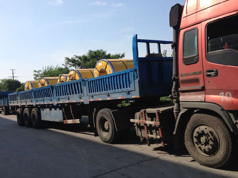 Stainless steel coils shipped to the port Stainless steel coils shipped to the port