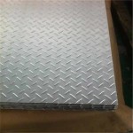 Stainless Steel Checkered Sheet Supplier