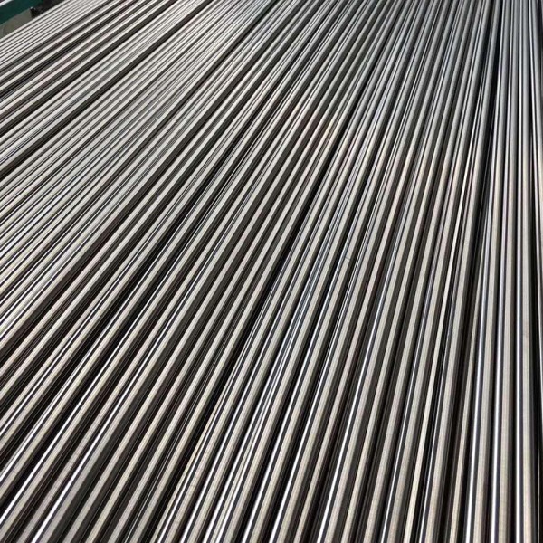 Small diameter stainless steel seamless pipe
