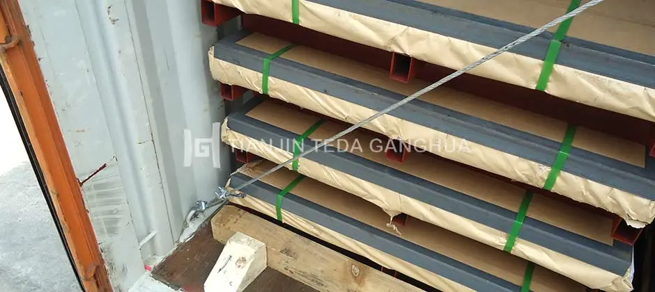 No.1 Stainless Steel Finish plates are loaded and shipped out No.1 Stainless Steel Finish plates are loaded and shipped out