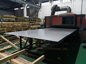 تلقى المصنع عددًا كبيرًا من الطلبات لأجزاء معالجة الفولاذ المقاوم للصدأ. The factory received a large number of orders for stainless steel processing parts.